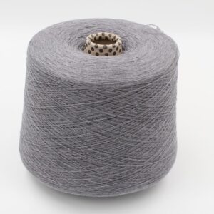 Filato 2/28 100% Cashmere colore grigio chiaro rocche 510 gr