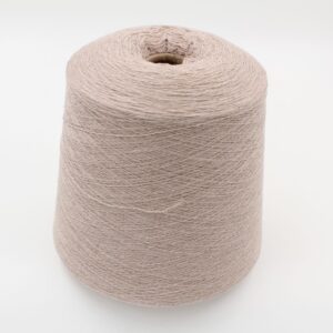 2/28 70% merino extrafine 30% cashmere color beige cone 530 gr