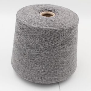 Filato cashmere 100% 2/26 colore grigio chiaro rocche 540 gr