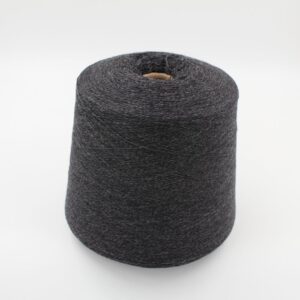 2/28 70% merino extrafine 30% cashmere colore grigio scuro rocca 530 gr