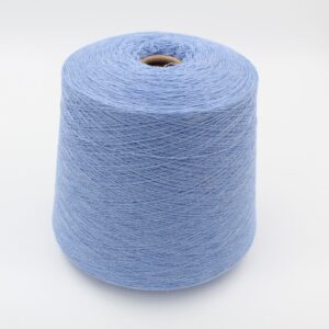 2/28 70% merino extrafine 30% cashmere colore celeste rocca 530 gr