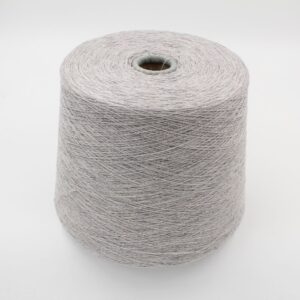 Yarn for knitting machine 2/30 70% merino extrafine 30% cashmere color pearl grey cones 550 gr