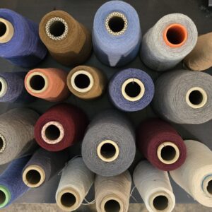 Confezione 3 kg filato cashmere 2/28