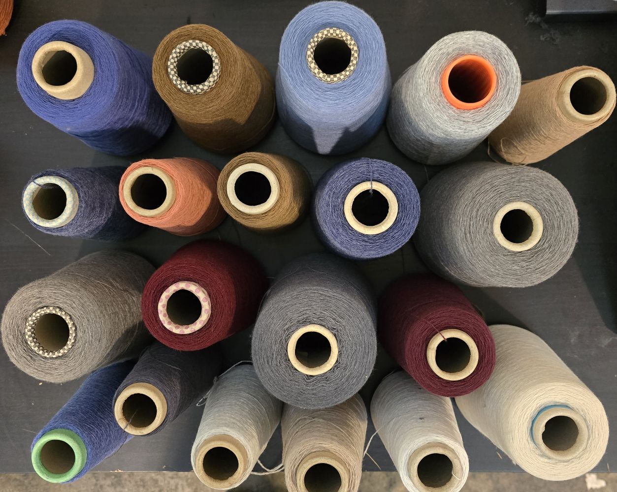 Confezione 3 kg filato cashmere 2/28