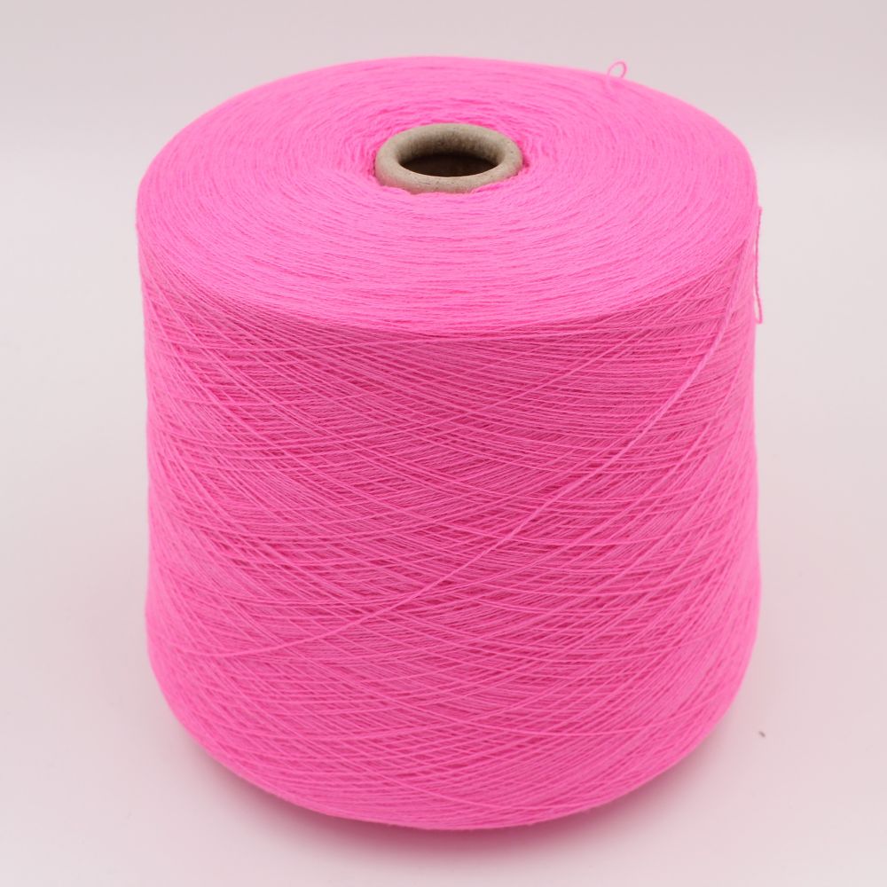 Yarn cashmere 100% superior nm 2/26 color fuchsia cones 500 gr