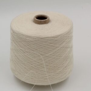 Filato Nm. 2/28 70% merino extrafine 30% cashmere colore panna rocca 590 gr