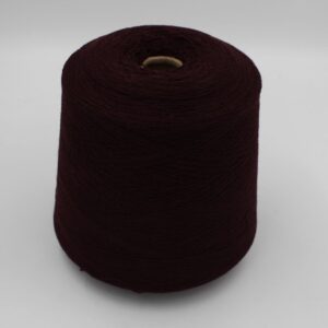 Nm. 2/28 70% merino extrafine 30% cashmere color bordeaux cone 520 gr