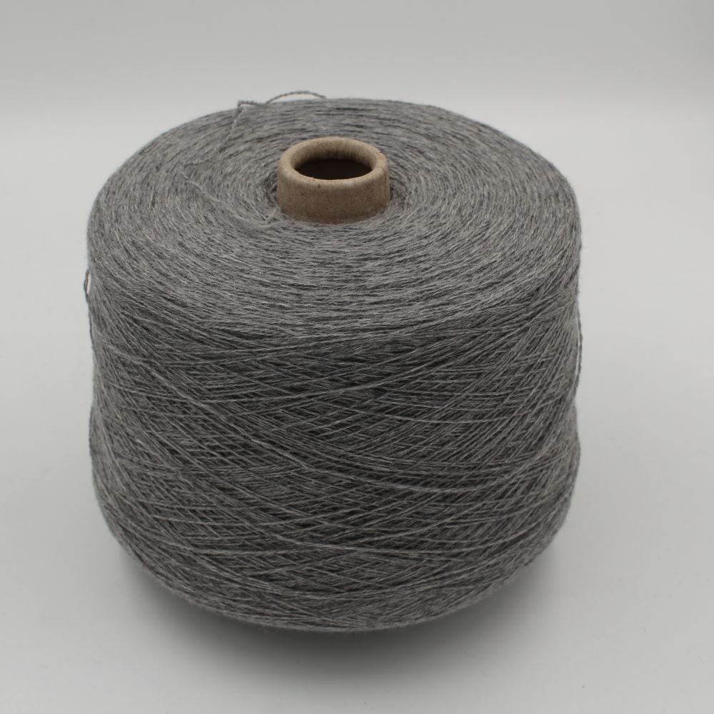 yarn merino extrafine 70% cashmere 30% nm. 2/15 color light grey cones 620gr