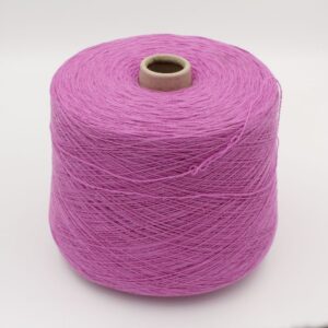 Filato merinos extrafine 70% cashmere 30% nm. 2/15 colore ciclamino rocche 460 gr