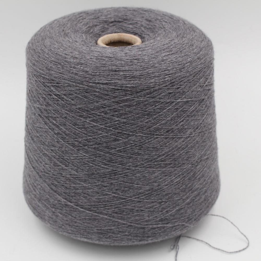 Yarn 2/28 100% Cashmere color iron cones 520 gr