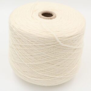 Yarn 100% Merinos nm 4/16 color natural white cones 470gr