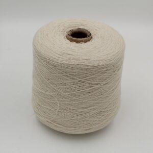 Filato 50% Merinos Extrafine 30% Seta 20% Cashmere nm. 2/20 colore ecru rocche 670gr