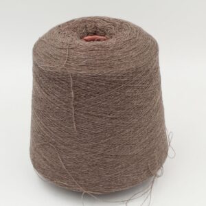 Filato da macchina 2/30 70% merino extrafine 30% cashmere colore marrone scuro rocca 480 gr