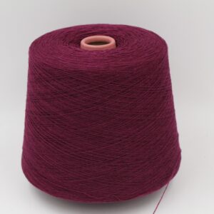 Yarn 2/28 100% Cashmere color purple cones 510 gr
