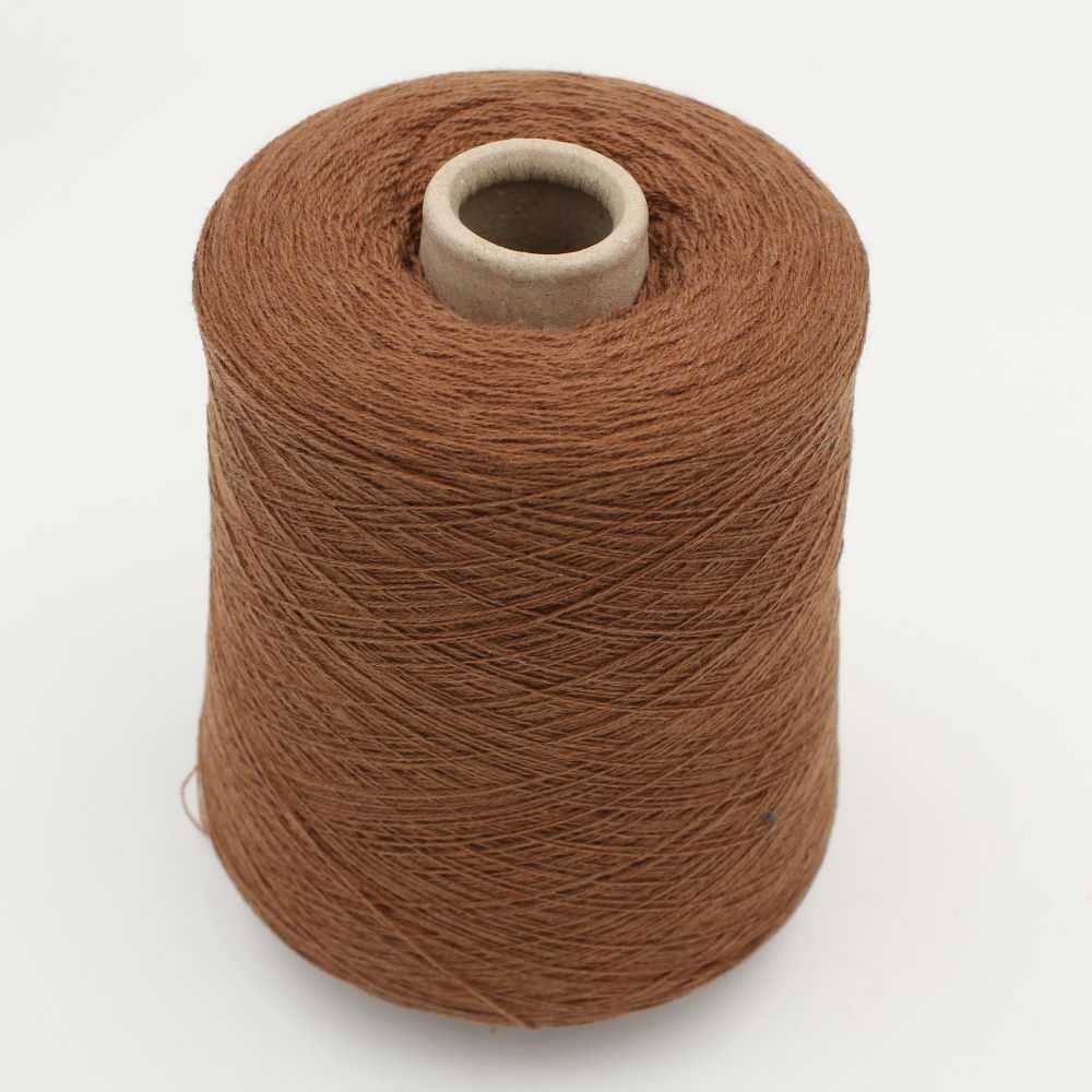 Yarn 2/28 100% Cashmere color camel cones 540 gr