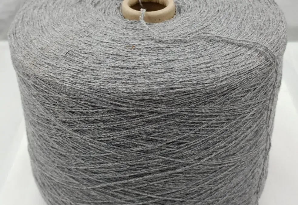 Approfitta dello sconto per provare i filati di Cashmere Riciclato