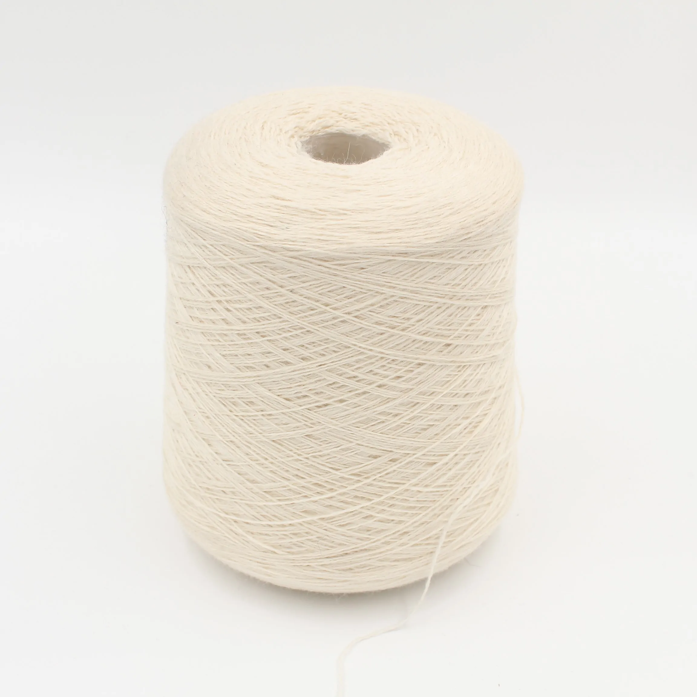 PEPITA yarn 75% baby alpaca 25% nylon nm 2/14 color white cones 520gr