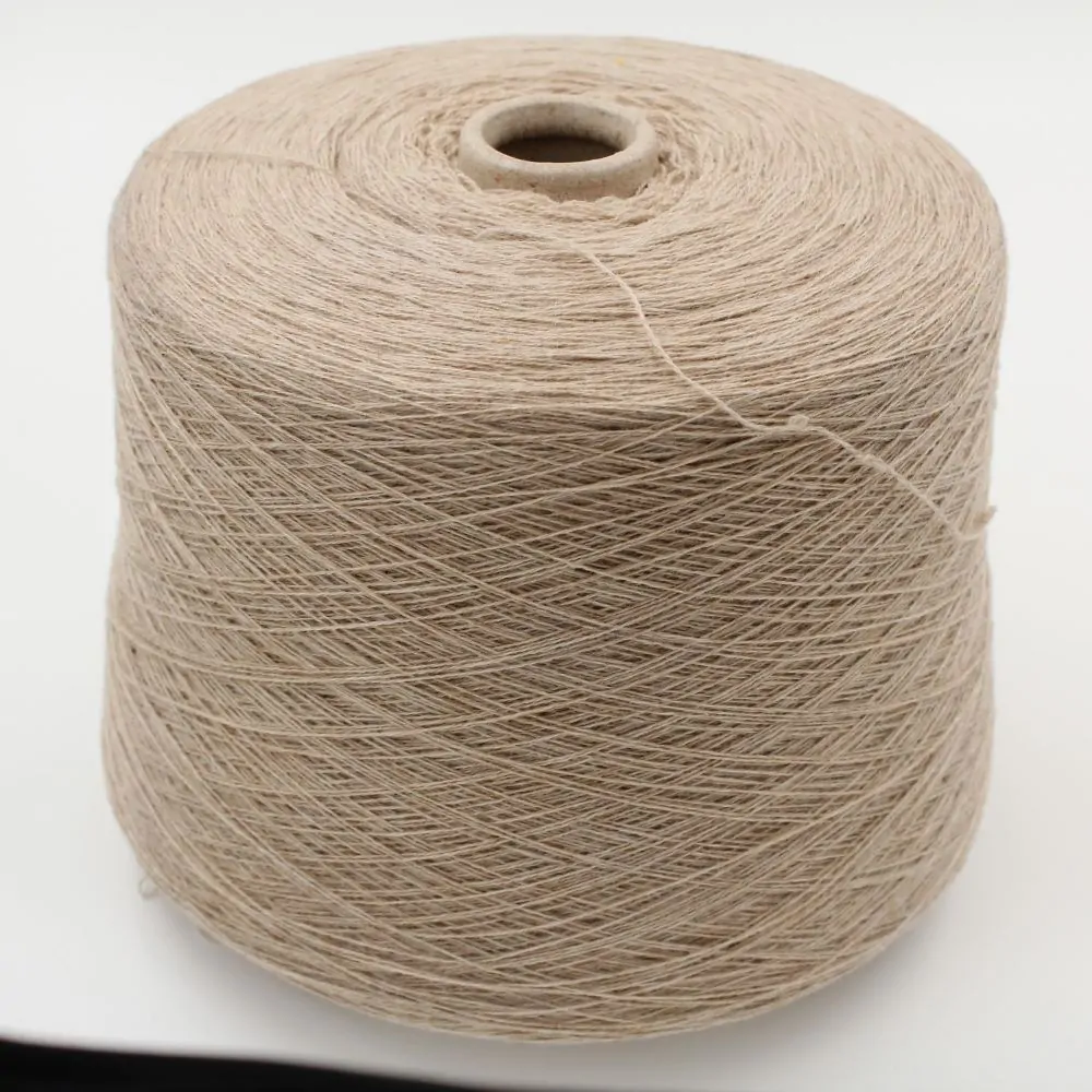 Filato 2/28 100% Cashmere per macchina 12 colore beige chiaro rocche 600 gr