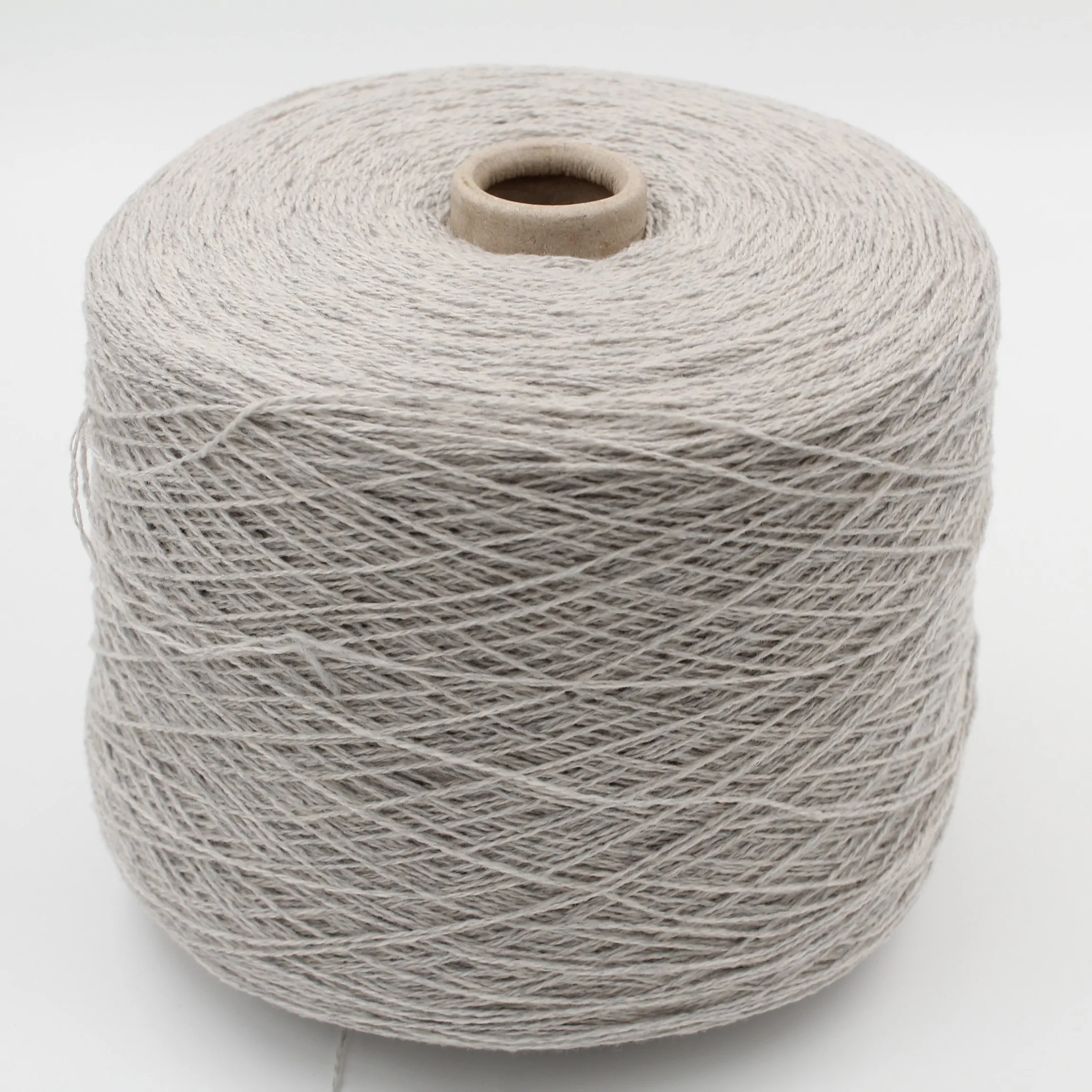 2/13 100% cashmere colore grigio perla rocche 500 gr