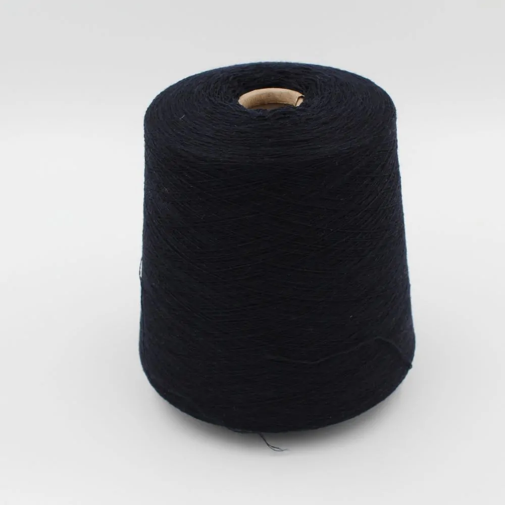 Filato da macchina 2/30 70% merino extrafine 30% cashmere colore blu rocca 420 gr