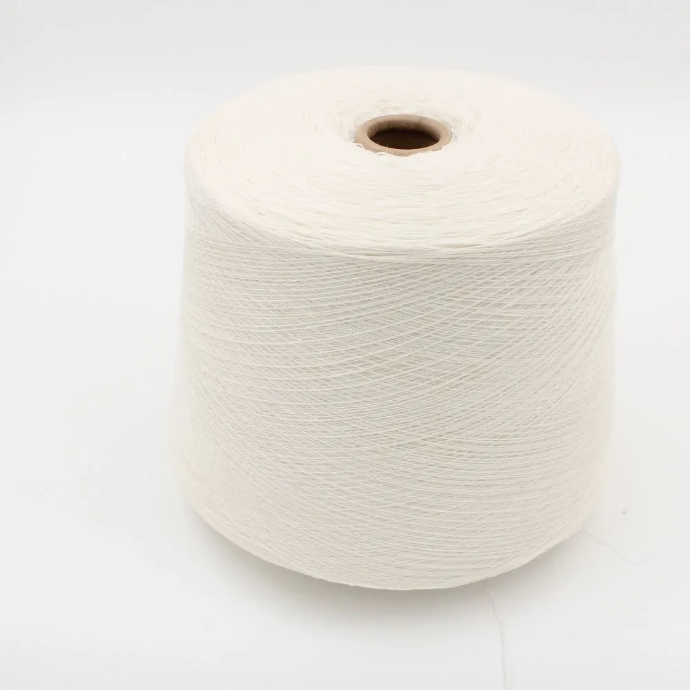 Filato da macchina 2/30 70% merino extrafine 30% cashmere colore bianco rocca 570 gr