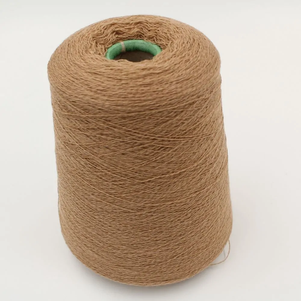 2/28 70% merino extrafine 30% cashmere colore beige chiaro rocca 550 gr