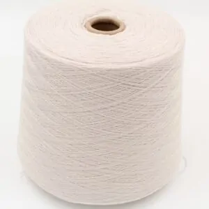 Filato da macchina 2/30 70% merino extrafine 30% cashmere colore beige chiaro rocca 510 gr