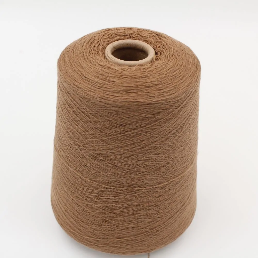 Filato da macchina 2/30 70% merino extrafine 30% cashmere colore marrone rocca 510 gr