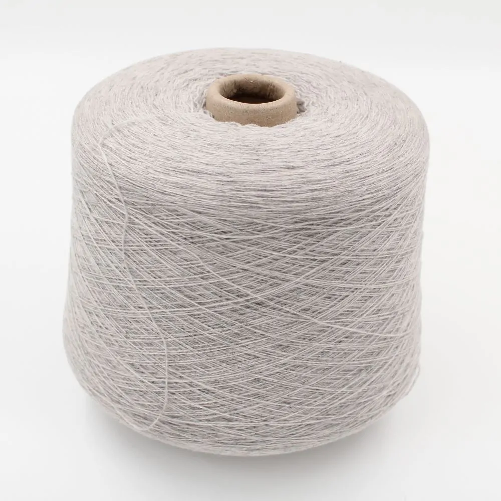 Filato 2/28 100% Cashmere colore grigio chiaro rocche 420 gr