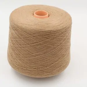Yarn 2/28 100% Cashmere color strawbell cones 490 gr