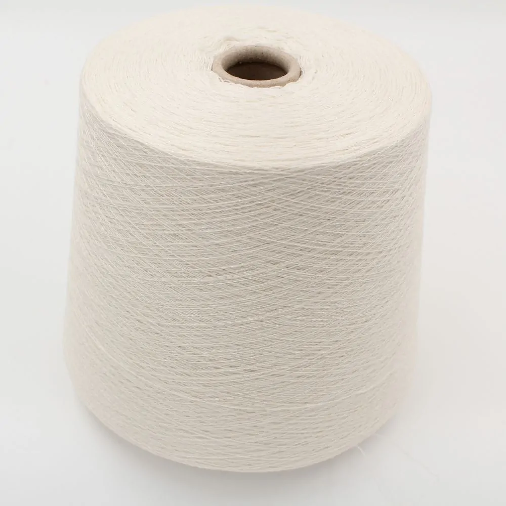 Filato merino 40% cashmere 50% seta 10 % nm 20000 colore bianco rocche 510 gr