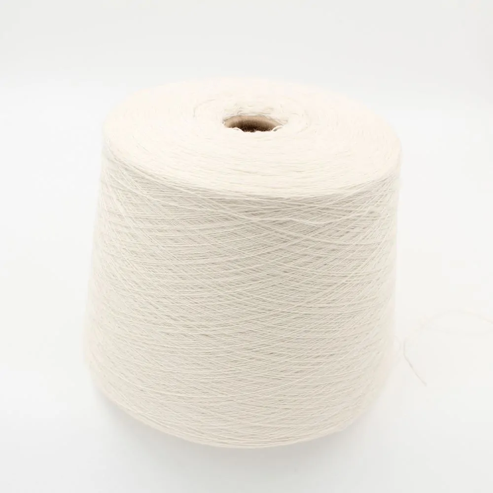 2/28 70% merino extrafine 30% cashmere color natural white cone 610 gr