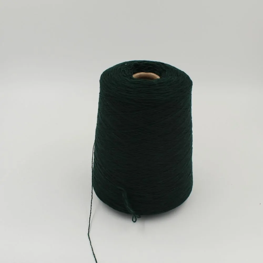 Filato merinos extrafine 70% cashmere 30% nm. 2/15 colore verde scuro rocche 540 gr
