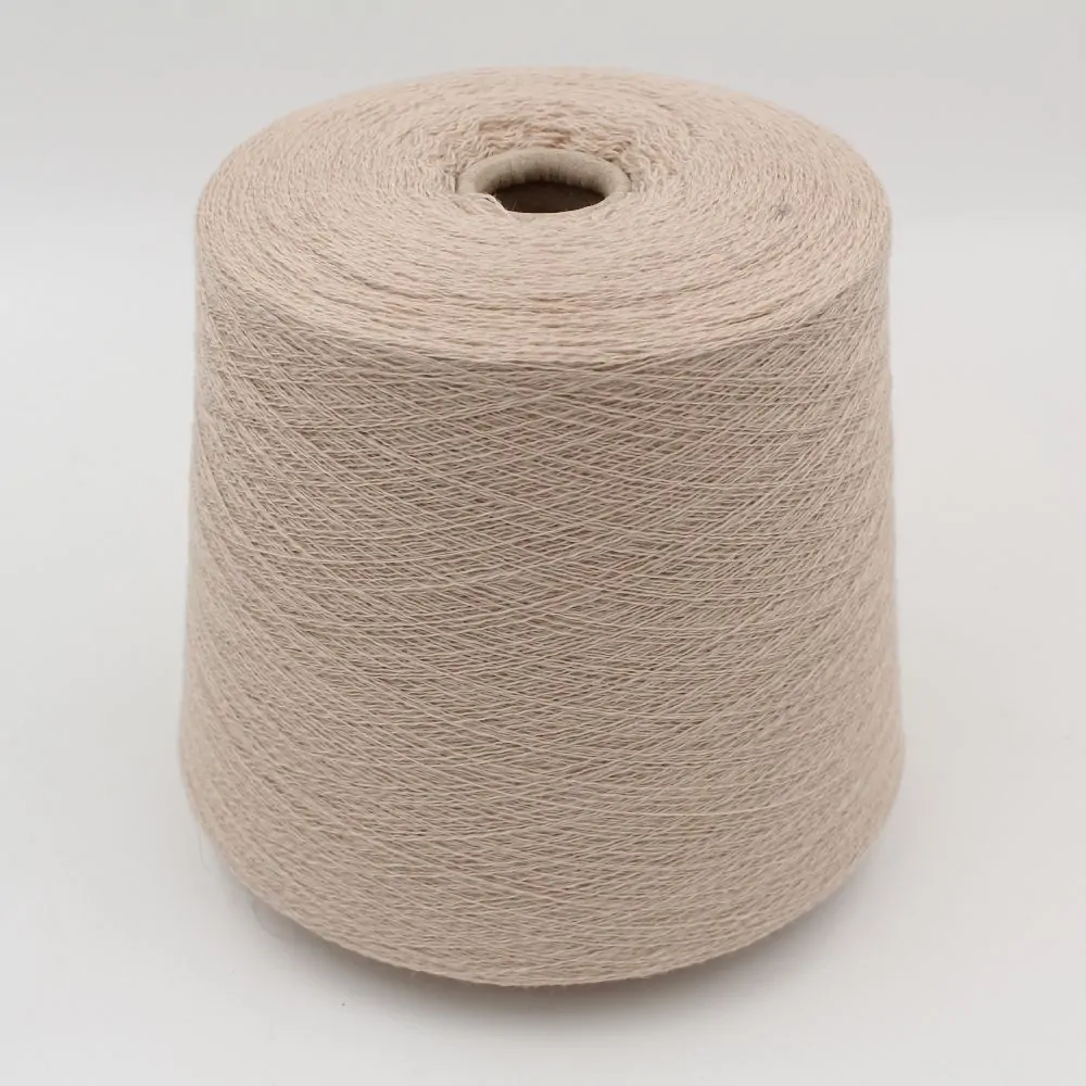 2/28 70% merino extrafine 30% cashmere color beige cone 530 gr