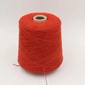 ALTER-ECO filato 97% cashmere 3% lana merino nm 2/12 colore rosso rocche 540 gr