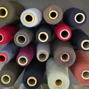 Confezione 3 kg filato merino extrafine irrestringibile 2/30