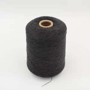 Filato 80% Lana 20% Poliammide nm. 2/28 colore antracite rocche 430 gr