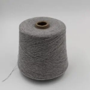 Filato merinos 45% cashmere 45% poliammide 10% nm. 11800 colore grigio medio rocche 540gr