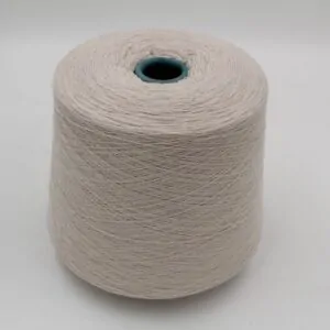 Yarn for knitting machine 2/30 70% merino extrafine 30% cashmere color silver cones 540 gr