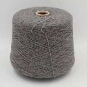 ALTER-ECO filato 97% cashmere 3% lana merino nm 2/12 colore grigio chiaro rocche 780gr