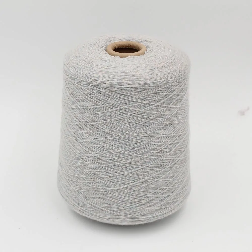 Filato 80% Lana 20% Poliammide nm. 2/28 colore celeste rocche 530gr