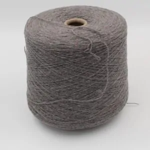 MOLECOLA 97% cashmere 3% merino extrafine nm. 2/12 bottonato colore grigio rocche 590 gr