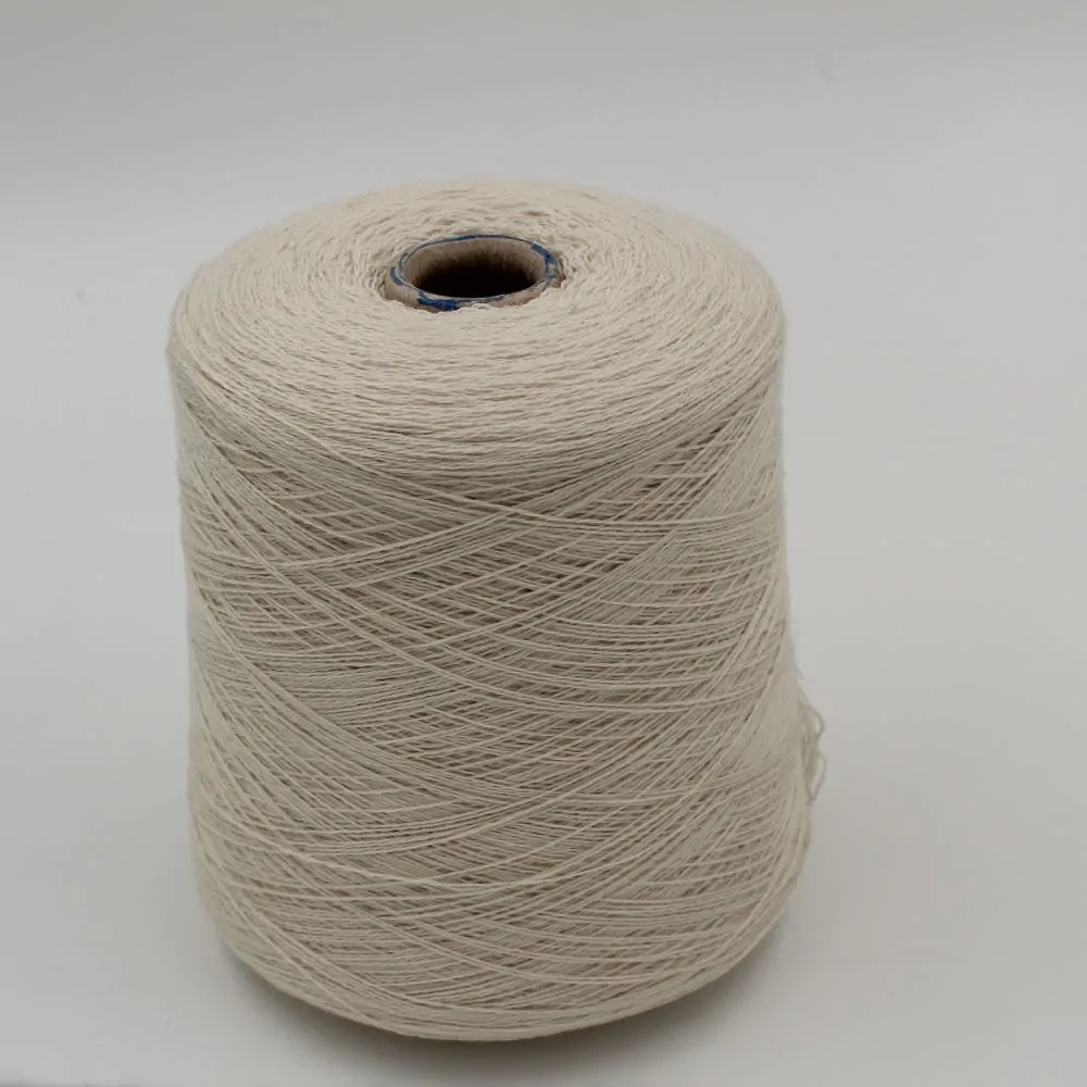 Filato 50% Merinos Extrafine 30% Seta 20% Cashmere nm. 2/20 colore ecru rocche 480gr