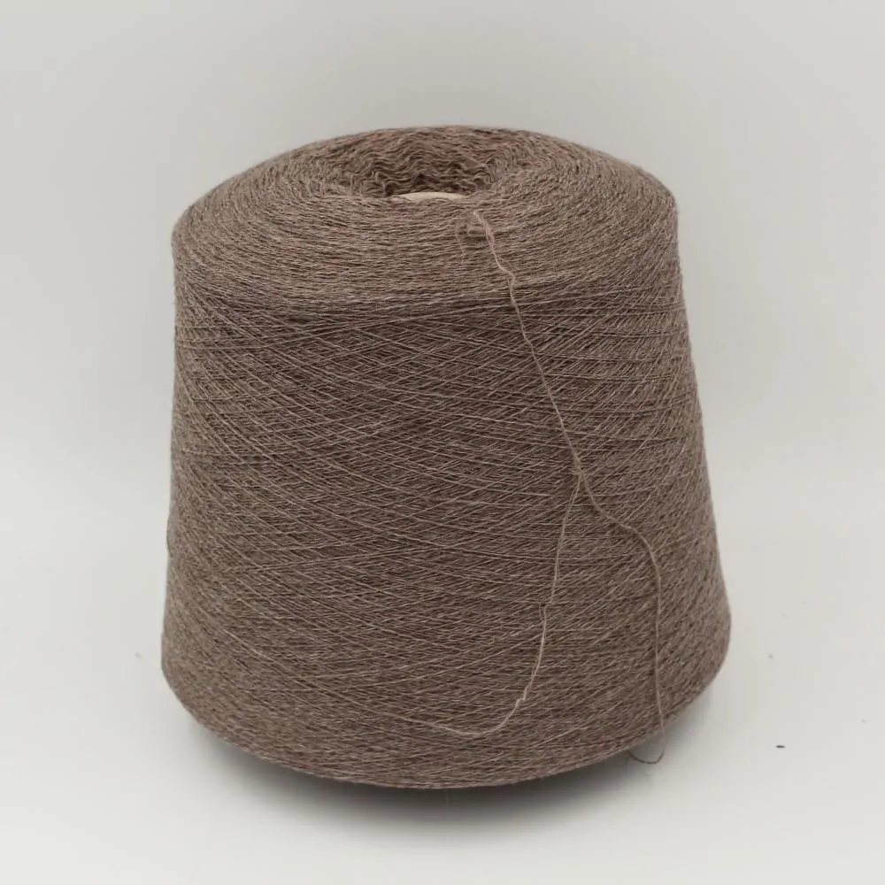 Nm. 2/28 70% merino extrafine 30% cashmere color dark brown cone 500 gr