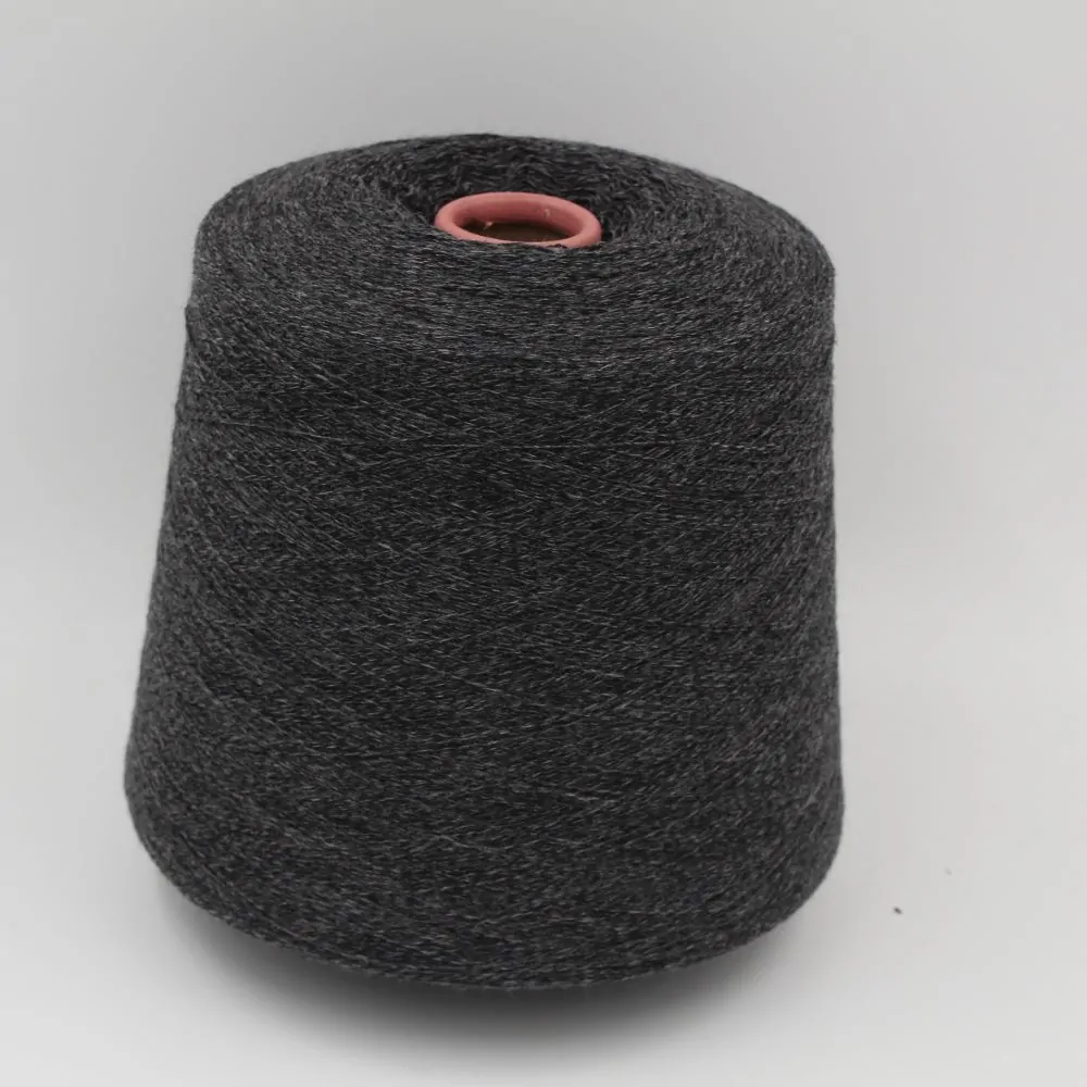 Filato Nm. 2/28 70% merino extrafine 30% cashmere colore antracite rocca 550gr