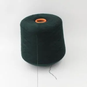 Filato 100% Merinos Extrafine nm 2/60 colore verde rocche 470gr